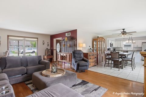 Tiny photo for Oakwood Hills, IL 60013 (MLS # 12609553)