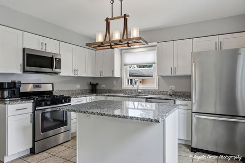 Tiny photo for Oakwood Hills, IL 60013 (MLS # 12609553)