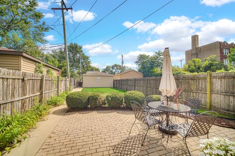 Tiny photo for 7015 S Indiana Avenue, Chicago, IL 60637 (MLS # 12466709)