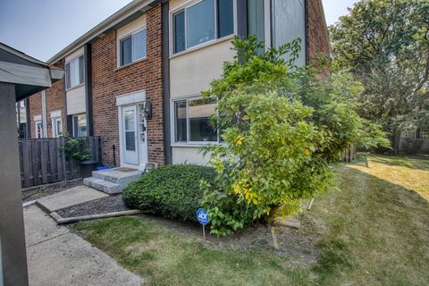 Photo of 621 Sundance Drive, Bolingbrook, IL 60440 (MLS # 12468322)