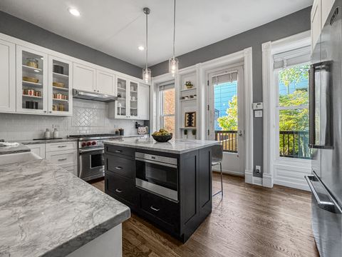 Tiny photo for 347 W Belden Avenue, Chicago, IL 60614 (MLS # 12459168)