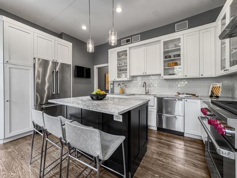 Tiny photo for 347 W Belden Avenue, Chicago, IL 60614 (MLS # 12459168)