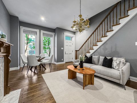 Tiny photo for 347 W Belden Avenue, Chicago, IL 60614 (MLS # 12459168)