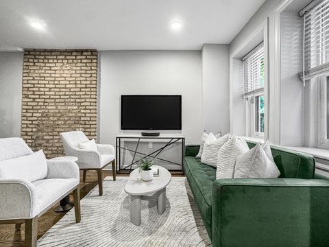 Tiny photo for 347 W Belden Avenue, Chicago, IL 60614 (MLS # 12459168)