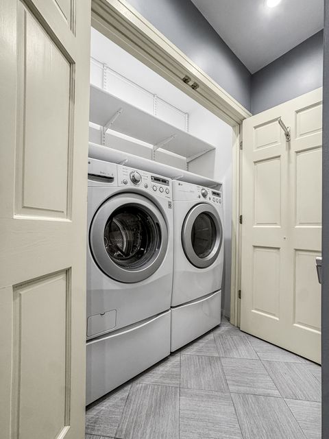 Tiny photo for 347 W Belden Avenue, Chicago, IL 60614 (MLS # 12459168)