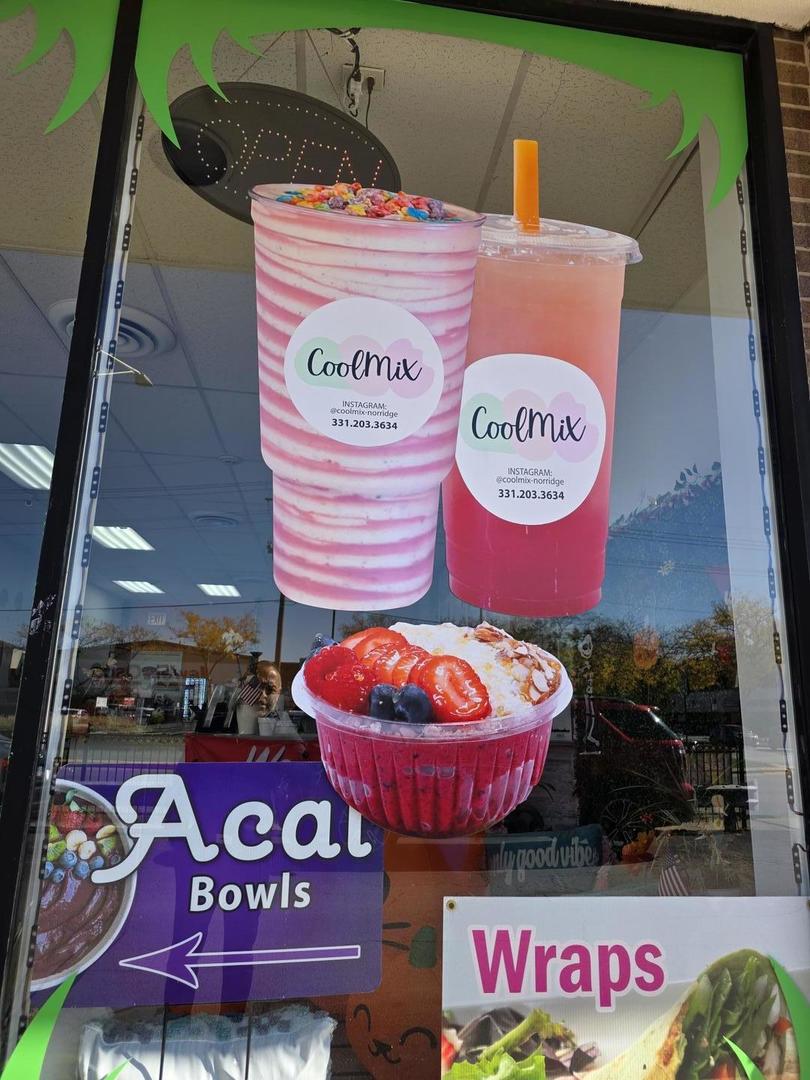 4735 N Cumberland Avenue