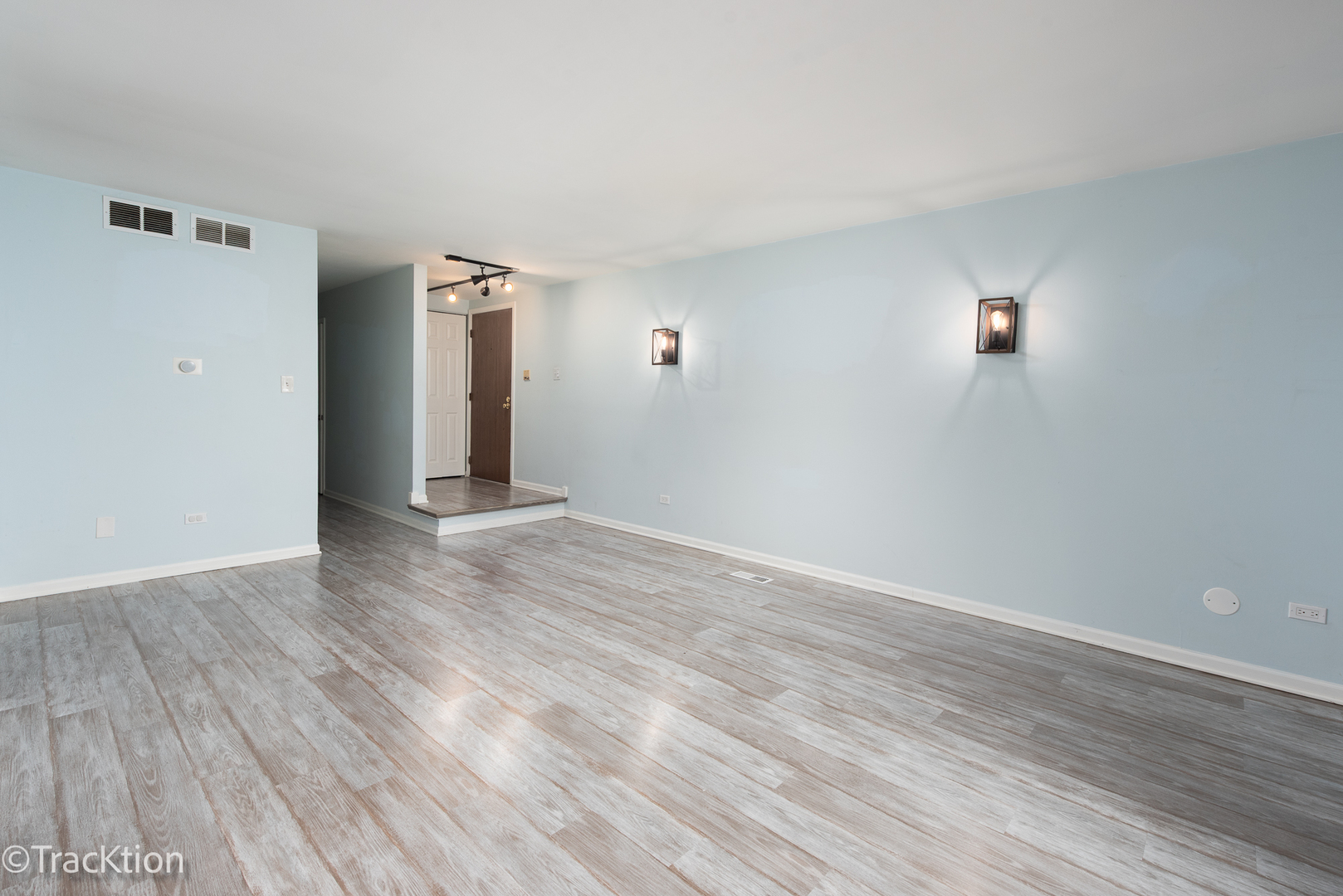 5825 Doe Circle 5825