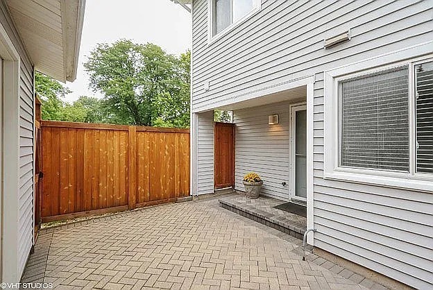 433 Dogwood Terrace