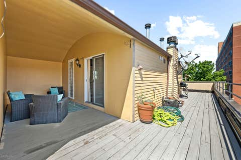 Tiny photo for 1507 W CHESTNUT Street, Chicago, IL 60642 (MLS # 12666794)