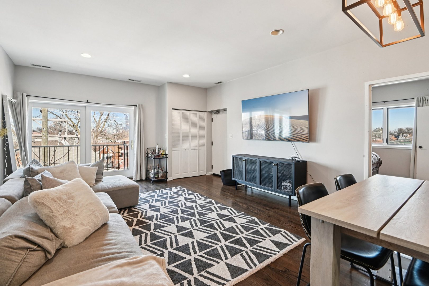 828 W 31st Street 3N