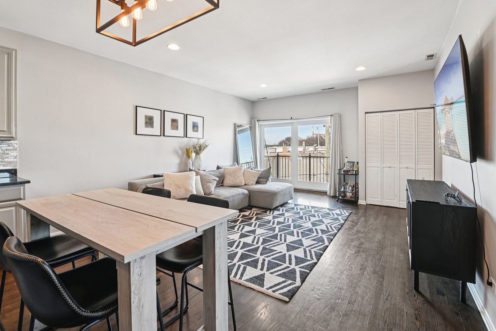 828 W 31st Street 3N