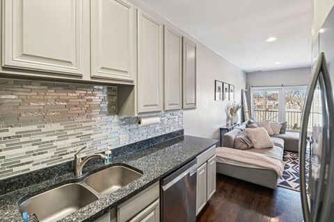 Tiny photo for 828 W 31st Street #3N, Chicago, IL 60608 (MLS # 12556106)