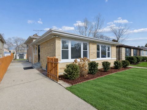 3836 W Estes Avenue Lincolnwood IL 60712