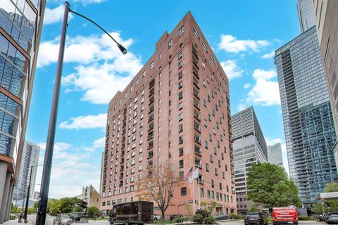Tiny photo for 345 N Canal Street #1301, Chicago, IL 60606 (MLS # 12501744)