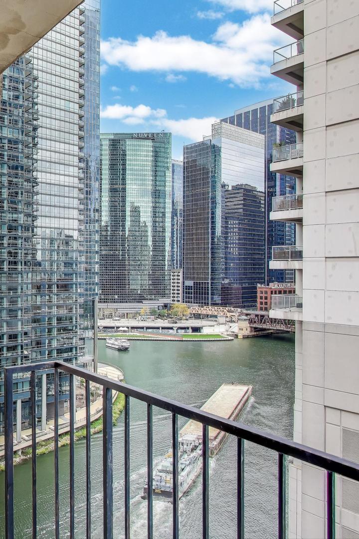 345 N Canal Street 1301
