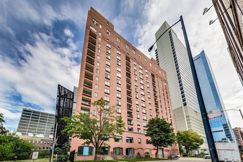 Tiny photo for 345 N Canal Street #1301, Chicago, IL 60606 (MLS # 12501744)