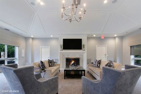 Tiny photo for 857 COUNTRY CLUB Lane, Northbrook, IL 60062 (MLS # 12479886)