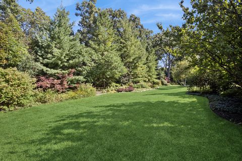 Tiny photo for 857 COUNTRY CLUB Lane, Northbrook, IL 60062 (MLS # 12479886)