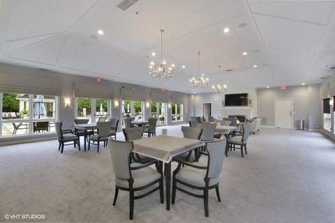 Tiny photo for 857 COUNTRY CLUB Lane, Northbrook, IL 60062 (MLS # 12479886)