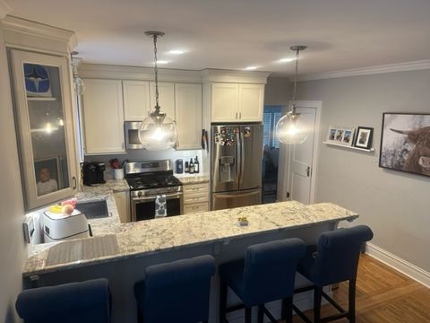 Tiny photo for 634 S Spring Road, Elmhurst, IL 60126 (MLS # 12504659)