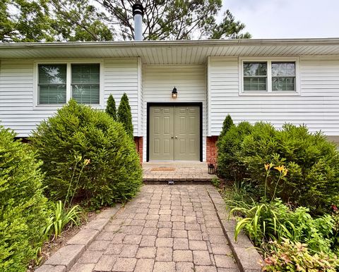 Tiny photo for 101 N Rod Lane, Carbondale, IL 62901 (MLS # 12665479)