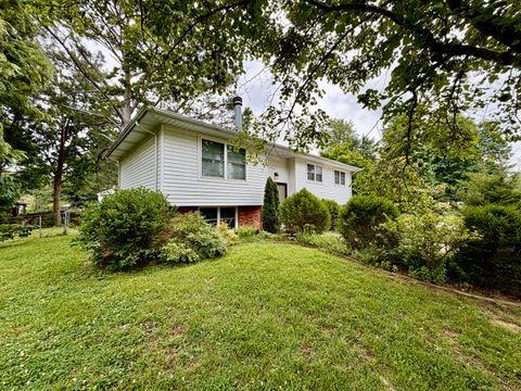 Tiny photo for 101 N Rod Lane, Carbondale, IL 62901 (MLS # 12665479)