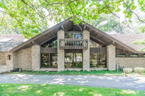 8080 Wolf Road Burr Ridge IL 60527