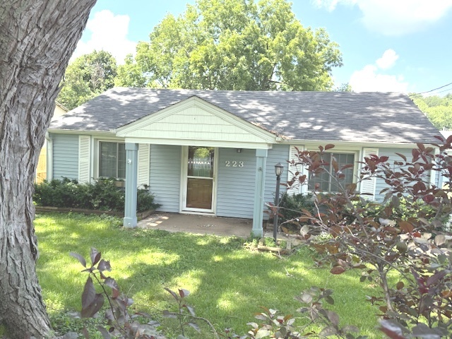 223 N Lincoln Avenue