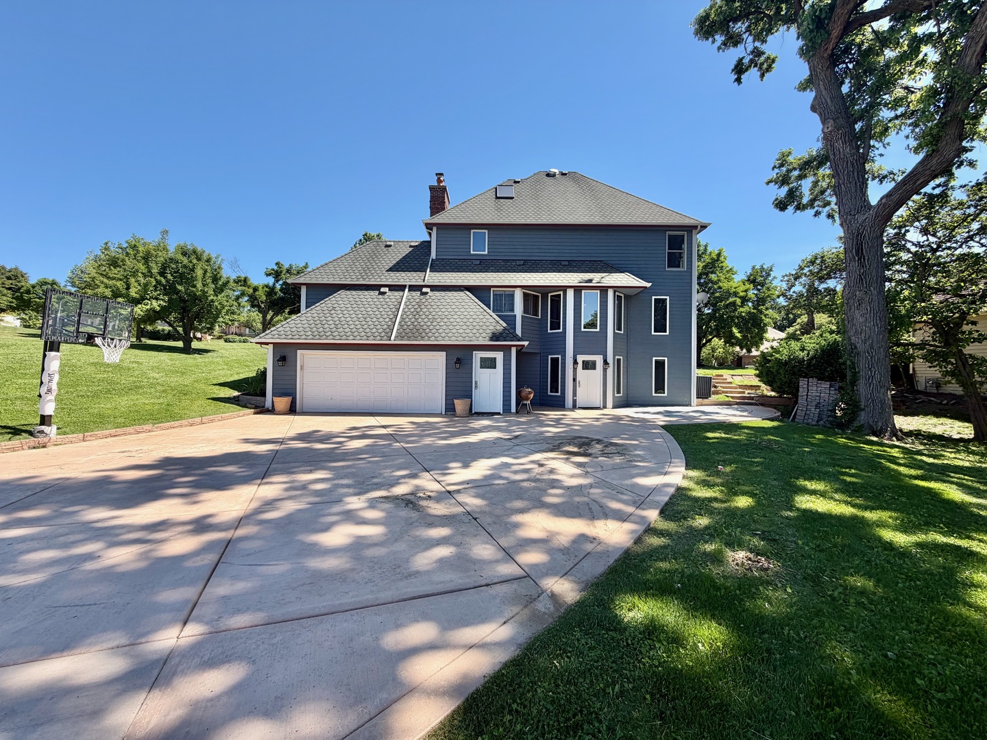 1 Genesee Court
