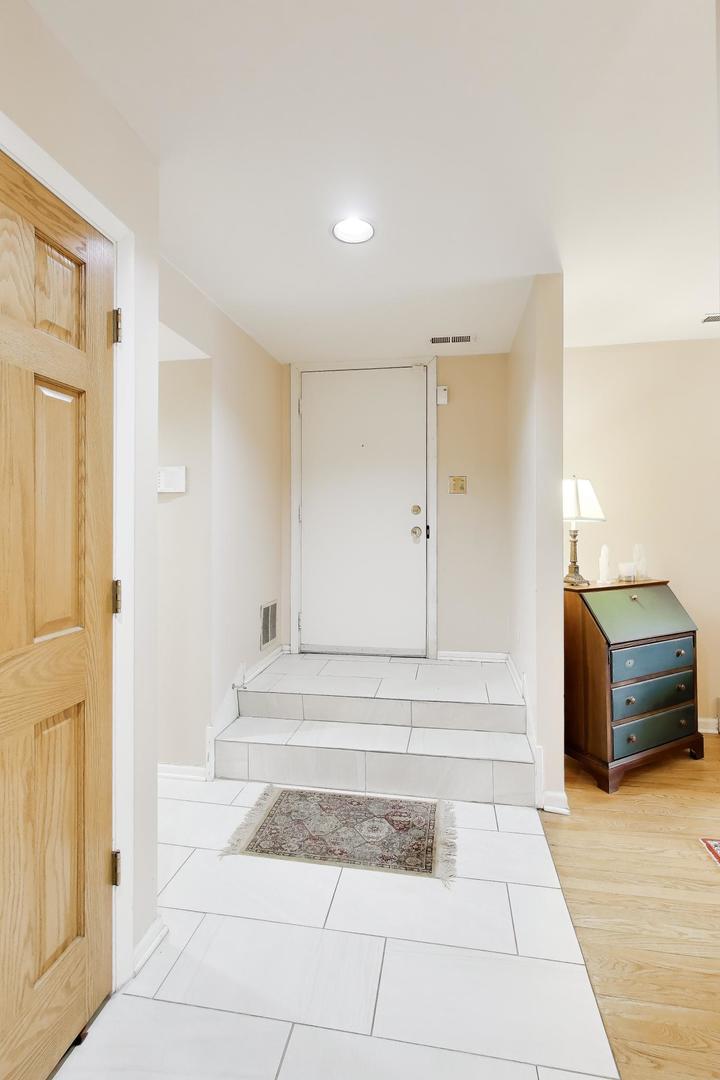 1826 N Dayton Street