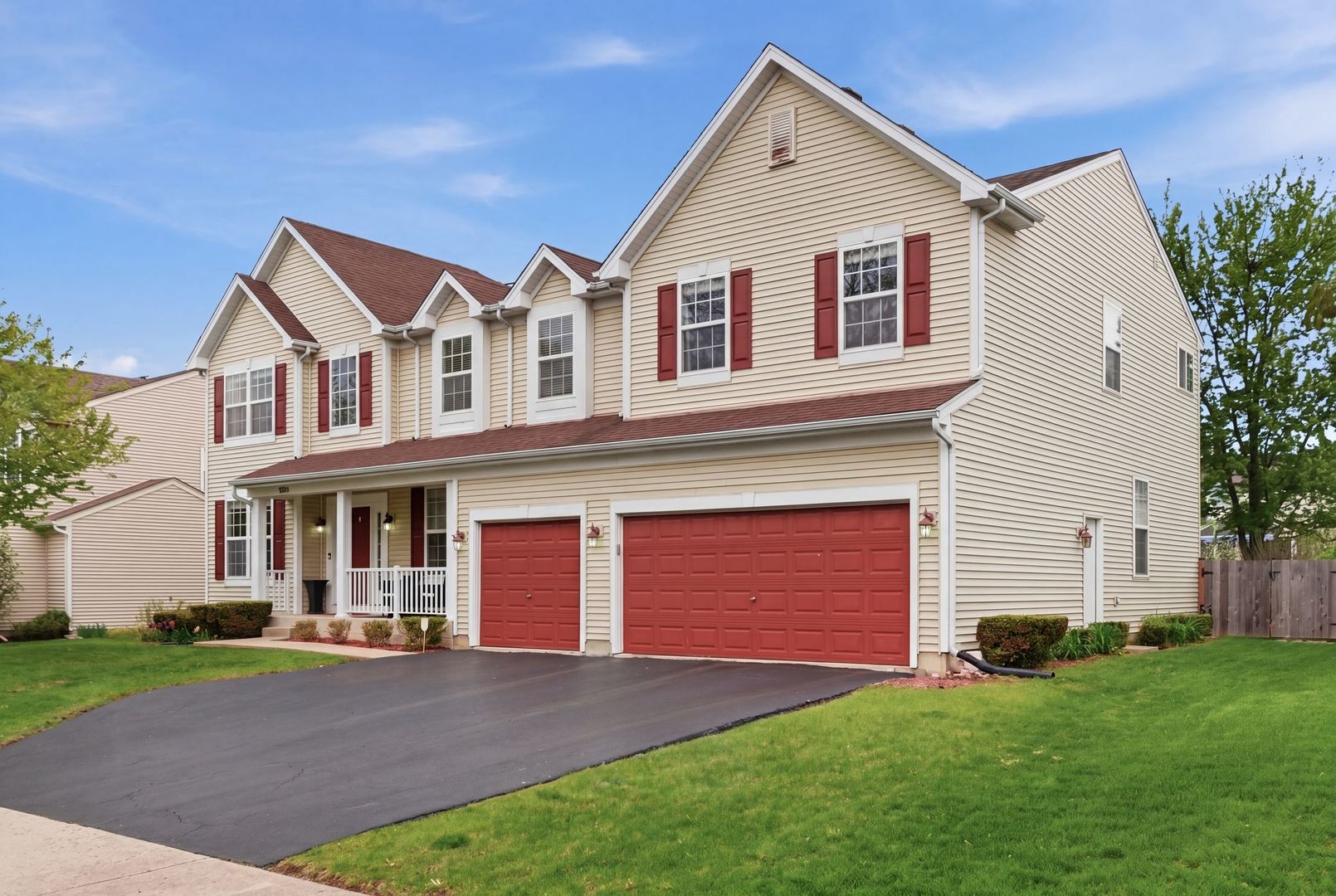 2546 W Autumn Drive