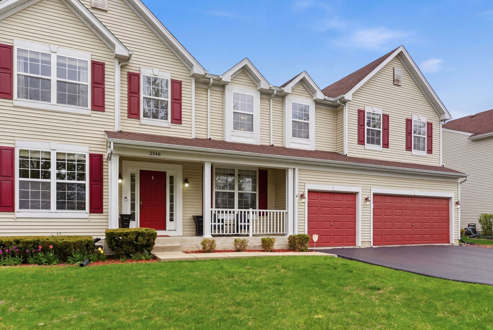 2546 W Autumn Drive