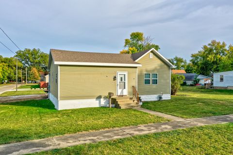 Tiny photo for 401 S 5th Avenue, Streator, IL 61364 (MLS # 12483684)