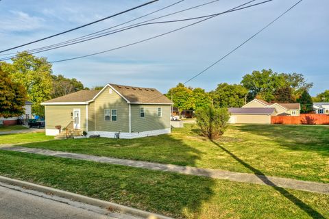 Tiny photo for 401 S 5th Avenue, Streator, IL 61364 (MLS # 12483684)