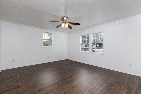 Tiny photo for 401 S 5th Avenue, Streator, IL 61364 (MLS # 12483684)