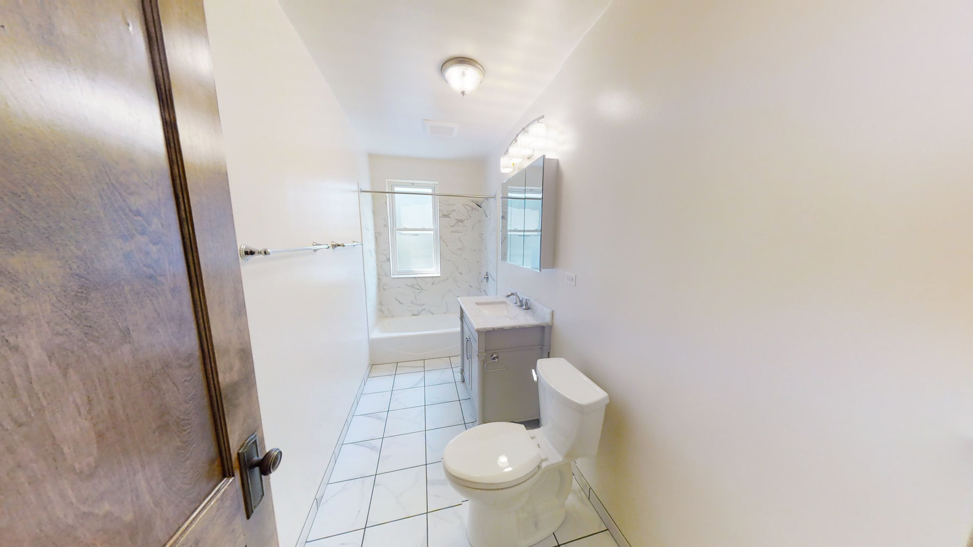 4815 N OAKLEY Avenue 1