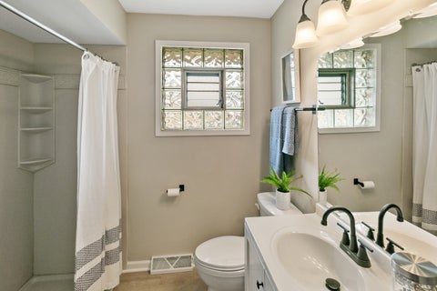 Tiny photo for 6833 W 127TH Street, Palos Heights, IL 60463 (MLS # 12769025)