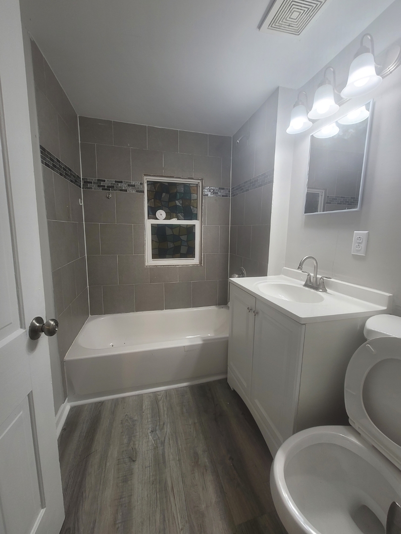 506 S lasalle Street