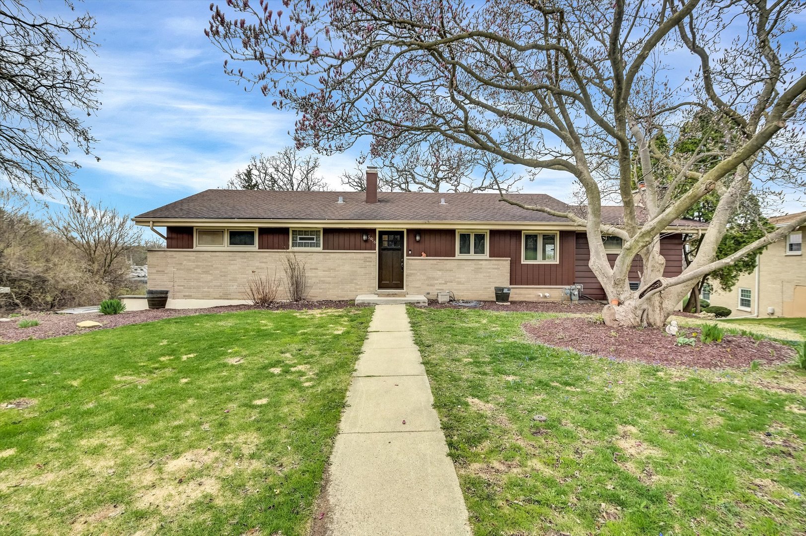 5416 Riverview Drive