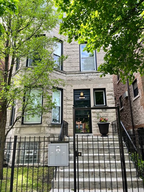 4918 S St Lawrence Avenue 3 Chicago IL 60615