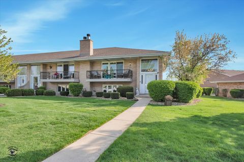 Photo of 10501 Eagle Ridge Drive, Orland Park, IL 60467 (MLS # 12632587)