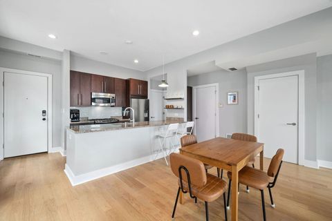 Tiny photo for 2228 N Hamilton Avenue #3F, Chicago, IL 60647 (MLS # 12620609)