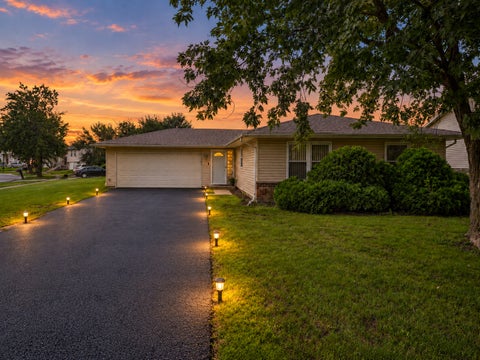 Tiny photo for 17550 Winston Court, Country Club Hills, IL 60478 (MLS # 12779341)