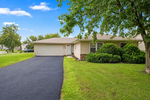 Photo of 17550 Winston Court, Country Club Hills, IL 60478 (MLS # 12779341)
