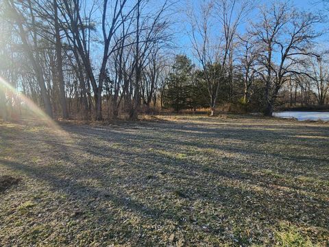 Tiny photo for 9721 Fox Hunters Road, Benton, IL 62812 (MLS # 12568634)