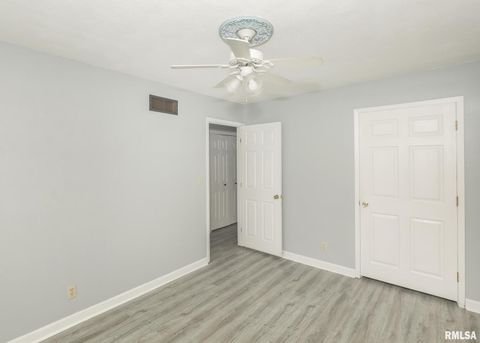 Tiny photo for 512 W 16TH Avenue, Coal Valley, IL 61240 (MLS # QC4267734)