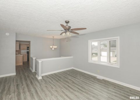 Tiny photo for 512 W 16TH Avenue, Coal Valley, IL 61240 (MLS # QC4267734)