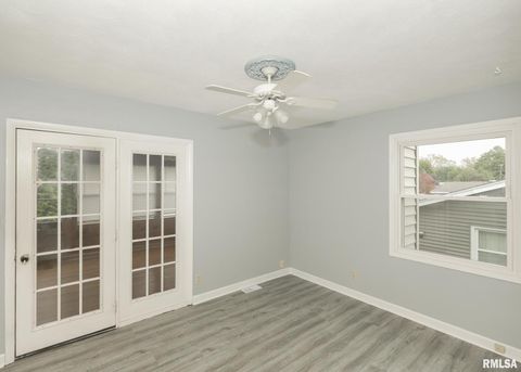 Tiny photo for 512 W 16TH Avenue, Coal Valley, IL 61240 (MLS # QC4267734)