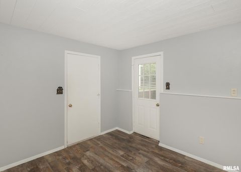 Tiny photo for 512 W 16TH Avenue, Coal Valley, IL 61240 (MLS # QC4267734)