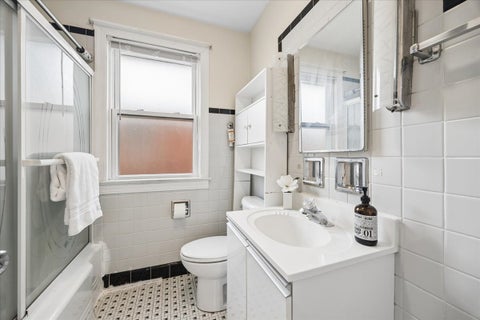Tiny photo for 1307 Hull Avenue, Westchester, IL 60154 (MLS # 12755696)